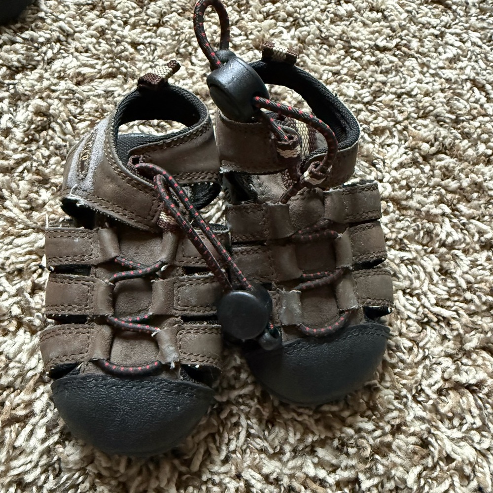 Boy shoes 5t - Picture 9 of 11